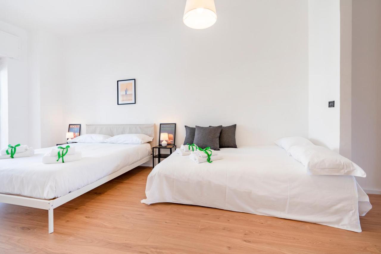 Central & Elegant Loft - With Balcony Bari Extérieur photo